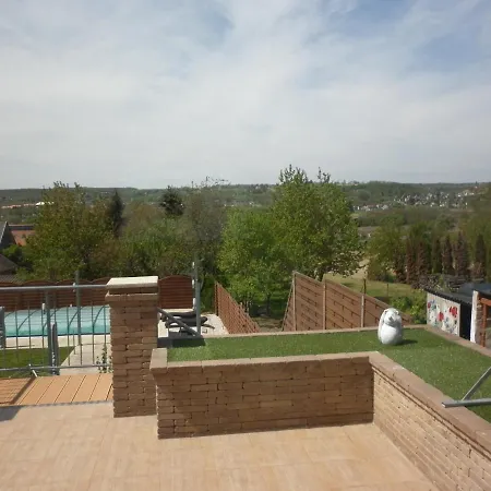 בית הארחה Luxury