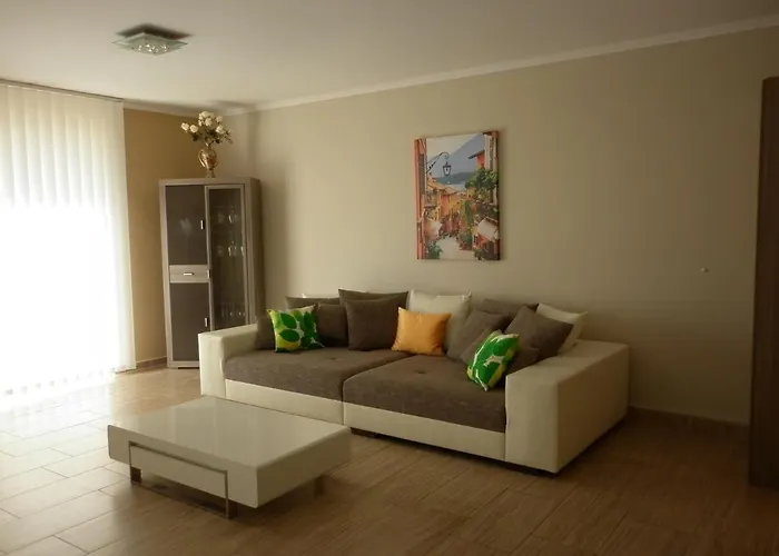 ゲストハウス Luxury 4*