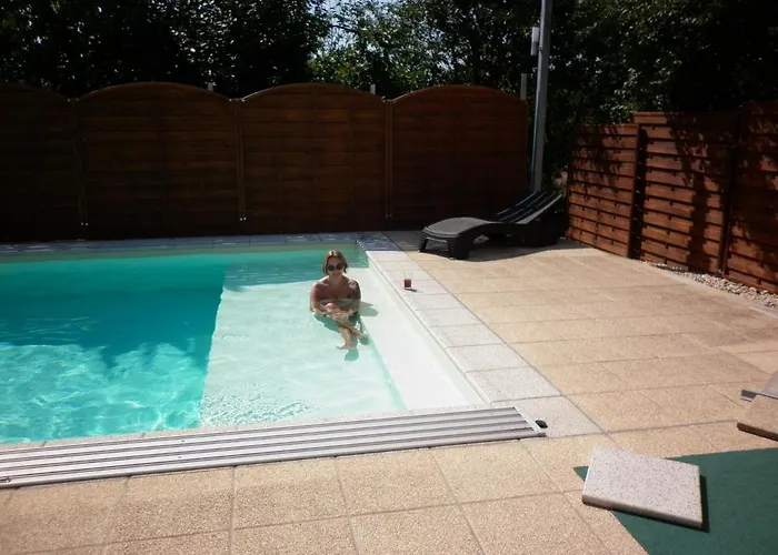 ゲストハウス Luxury 4*