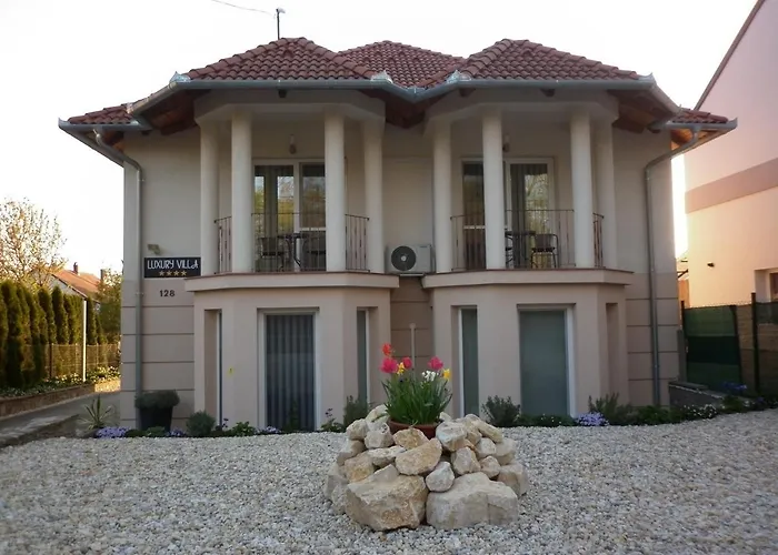 Luxury 4* ヘーヴィーズ